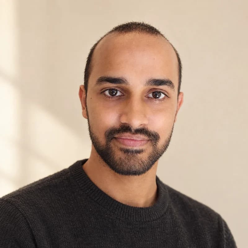 Akash Dubey, Co-founder & Operations at CalenVoy