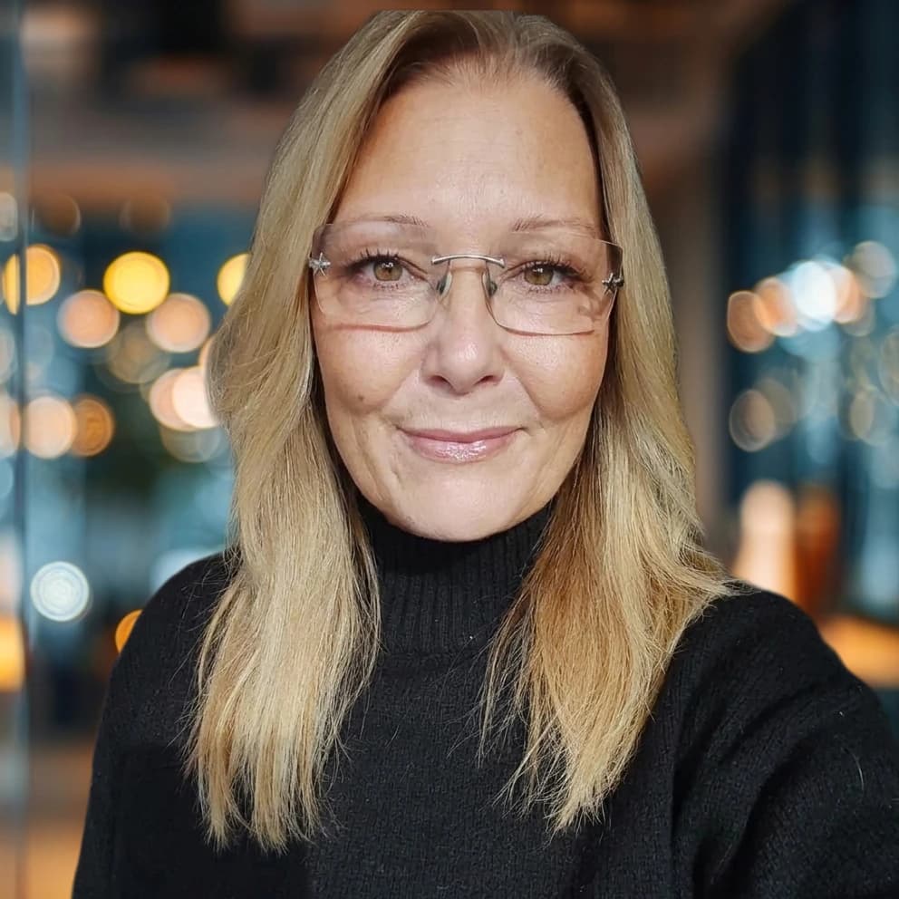 Malin Persson, CalenVoy